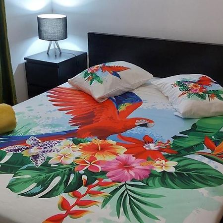 דירות Ponta Delgada Ocean View Flat מראה חיצוני תמונה